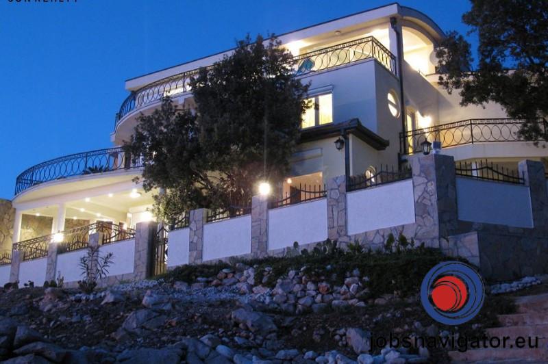 I will sell a Luxury Villa in Montenegro, the city of Bar, the place of Solace